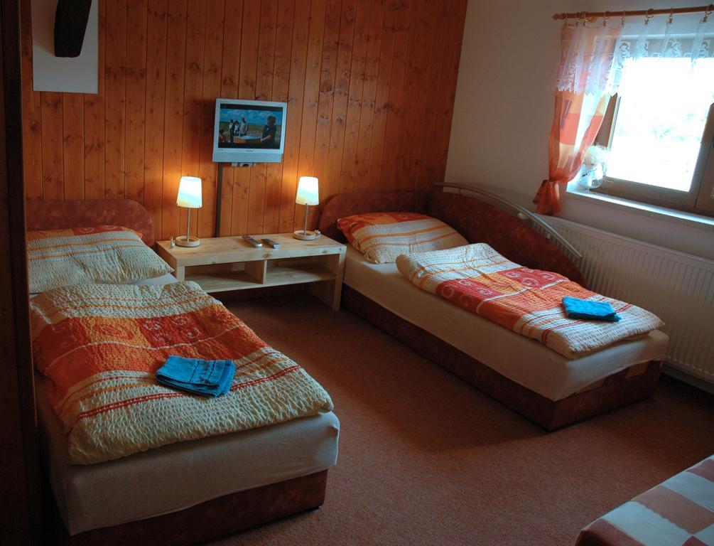 Appartement Privat Novac à Nové Město nad Metují Chambre photo